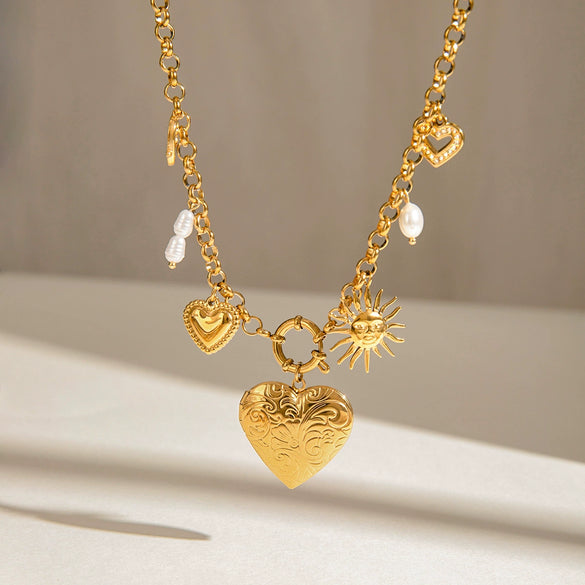 Wholesale Jewelry Stainless Steel And Titanium Steel Heart Shape Electroplated Photo Box Necklace For Women
