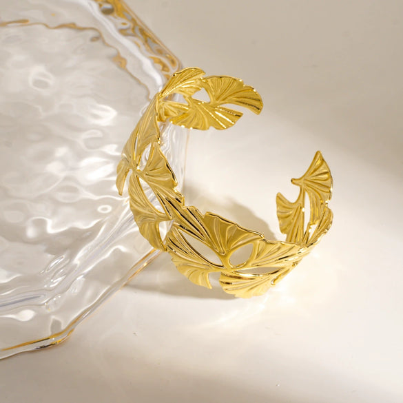 Wholesale Jewelry Stainless Steel Exaggerated Hollow Ginkgo Leaf Bracelet Electroplating