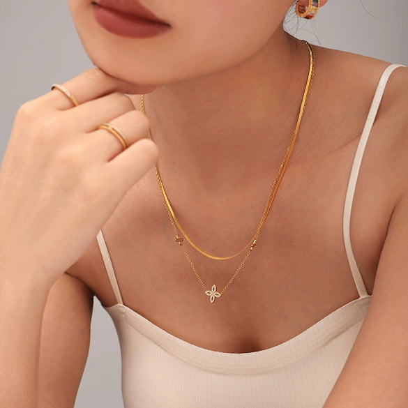 Wholesale Jewelry Stainless Steel Gold Plated Zircon Fourleaf Flower Doublelayer Necklace And Bracelet Set For Women