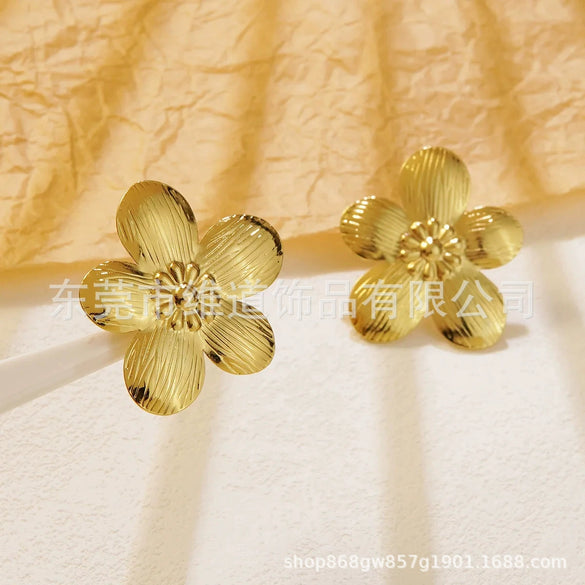 Wholesale Jewelry Stainless Steel Heartshaped Flower Geometric Earrings With Stamping