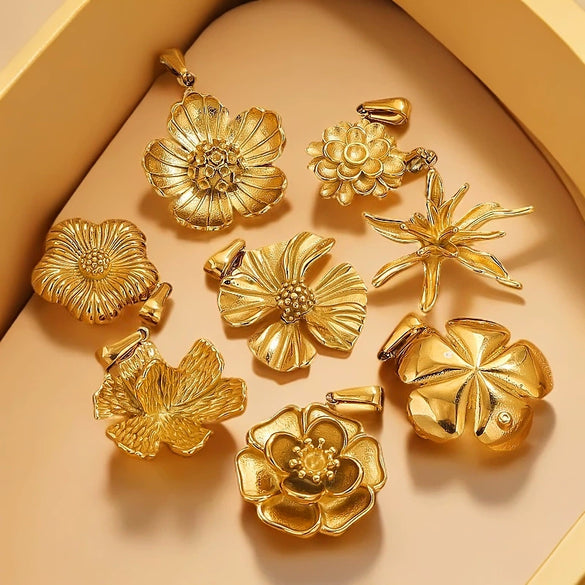 Wholesale Jewelry Stainless Steel 18K Goldplated Creative Flower Pendant Necklace