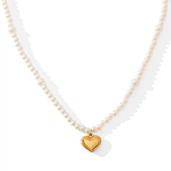 Wholesale Jewelry Stainless Steel Pearl Chain Love Pendant Necklace With Geometric Design And Electroplating