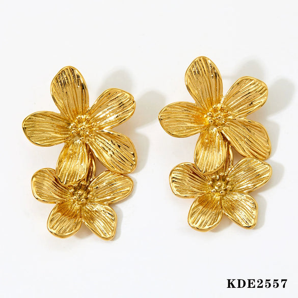 Wholesale Jewelry Stainless Steel Pleated Flower Electroplating Women