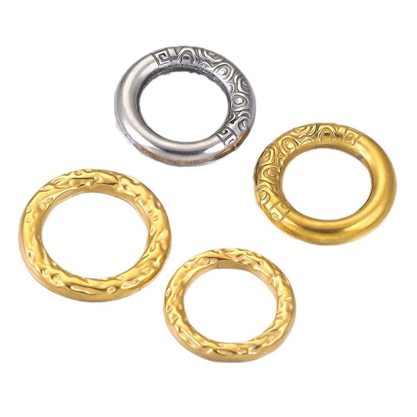 Wholesale Jewelry Stainless Steel Retro Round Ring With Eight Eyes Pattern And Titanium Steel Texture Electroplated Pendant For Earrings And Necklace