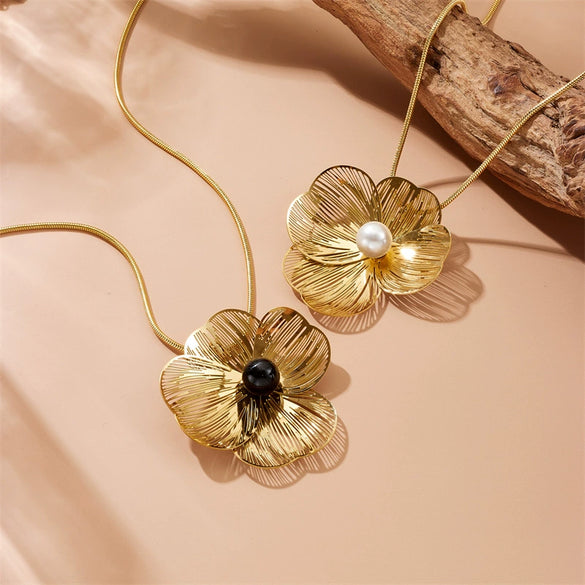Wholesale Jewelry Stainless Steel Snake Bone Chain Plants And Flowers Pattern Electroplating Highend Women's Necklace Earring Ring Set