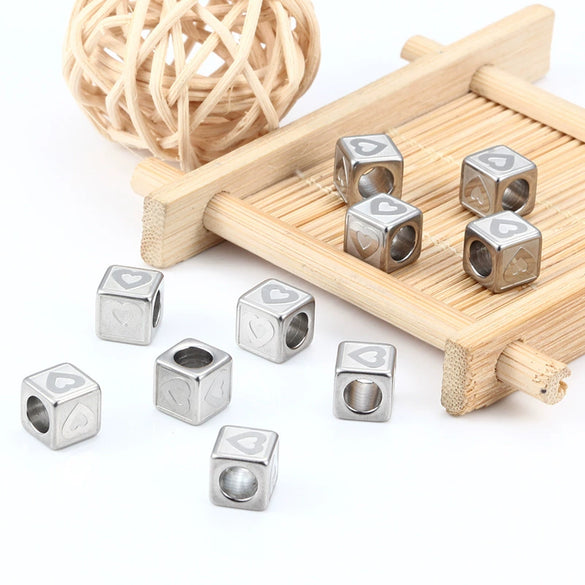 Wholesale Jewelry Stainless Steel Square Love Relief Electroplated Necklace Bracelet Accessories
