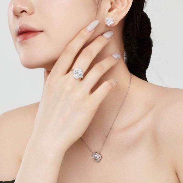 Wholesale Jewelry 925 Sterling Silver Plant Flowers Four Leaf Clover Stylish Electroplated Women's Ring Earrings Necklace