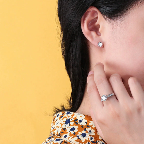 Wholesale Jewelry 925 Sterling Silver Six Claw Earrings With Platinum Diamond Electroplated Geometric Style