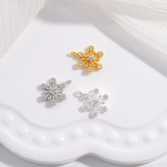 Wholesale Jewelry Sterling Silver 925 Zircon Inlaid Christmas Snowflake Flower Pistil Pendant Accessories For Women