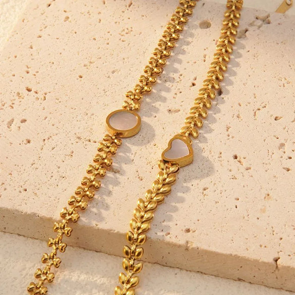 Wholesale Jewelry Sweet Simple Style Round Heart Shape 304 Stainless Steel Shell 18K Gold Plated Round Plating Bracelets Necklace