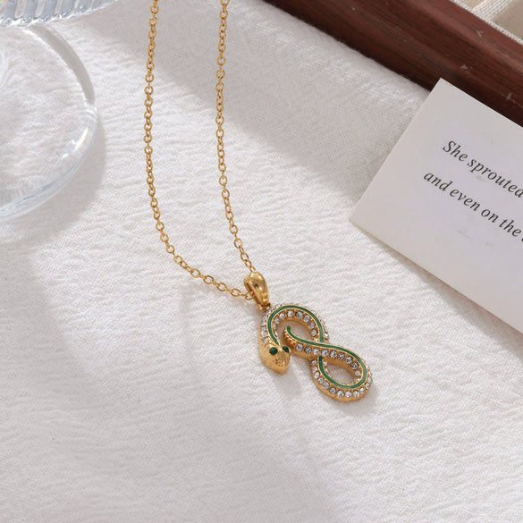 Wholesale Jewelry Titanium Steel Clavicle Chain With Snake Pattern Pendant Necklace For Women Light Luxury Style Electroplated