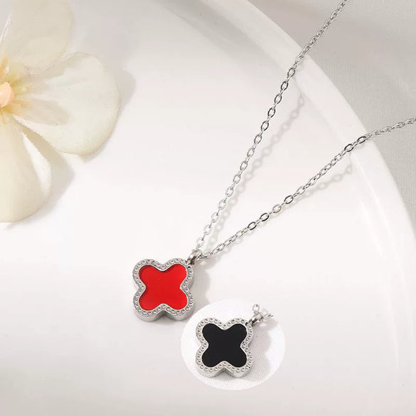 Wholesale Jewelry Titanium Steel Doublesided Flower Clover Fritillary Gold Inlaid Pendant Necklace For Women