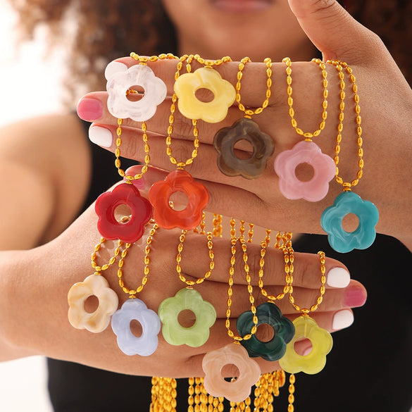 Wholesale Jewelry 316L Stainless Steel Gold Plated Chain With Flower Resin Pendant Fresh Simple Style For Women