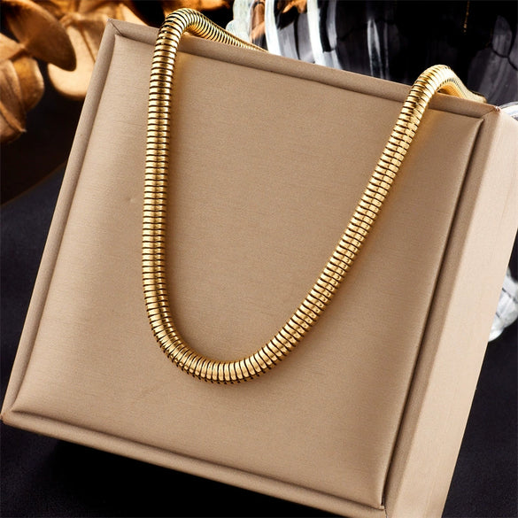 Wholesale Jewelry Titanium Steel Gold Plated Clavicle Chain Necklace Punk Hip Hop Fashion Design