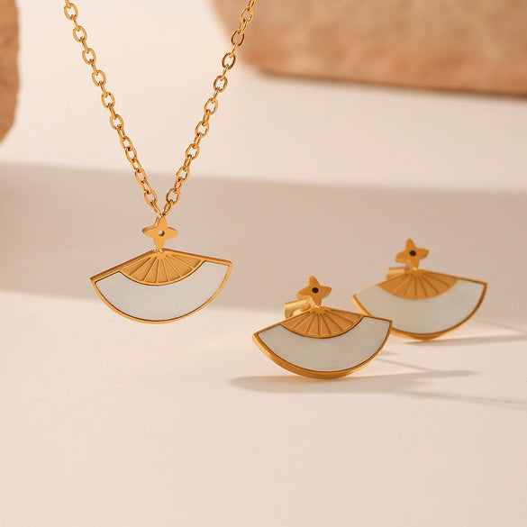 Wholesale Jewelry Vintage Highend Stainless Steel 18K Gold Plated Ochain Pendant Necklace And Earrings With Shell Inlay And Sector Pattern