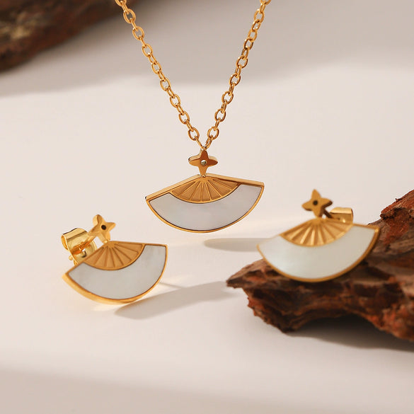 Wholesale Jewelry Vintage Highend Stainless Steel 18K Gold Plated Ochain Pendant Necklace And Earrings With Shell Inlay And Sector Pattern
