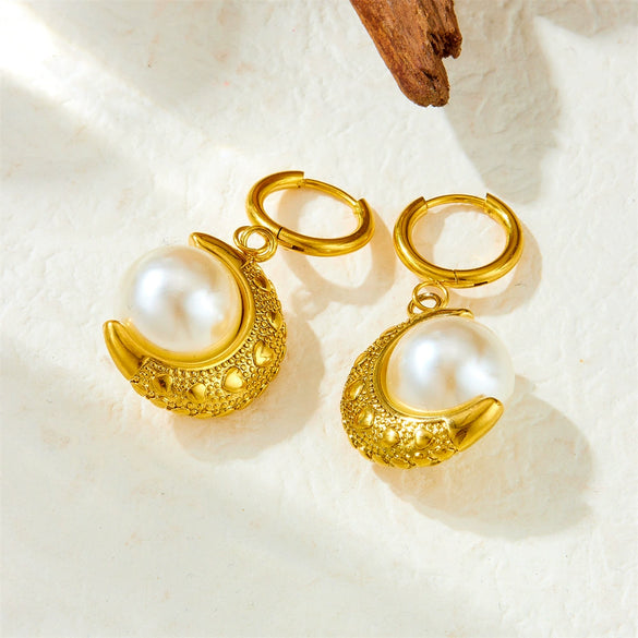 Wholesale Jewelry Vintage Natural Style U Shape Stainless Steel Pearl Moon Goldplated Pendant Earrings