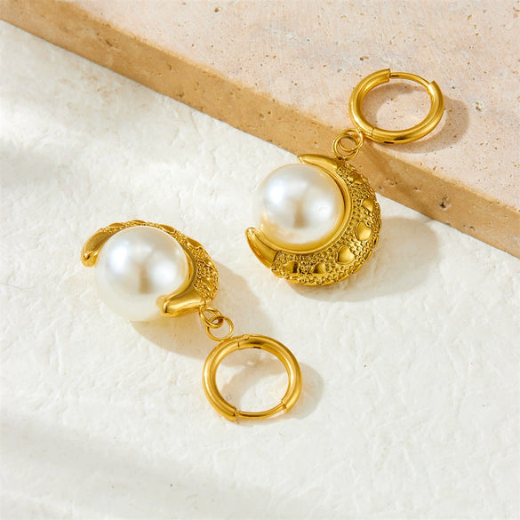 Wholesale Jewelry Vintage Natural Style U Shape Stainless Steel Pearl Moon Goldplated Pendant Earrings