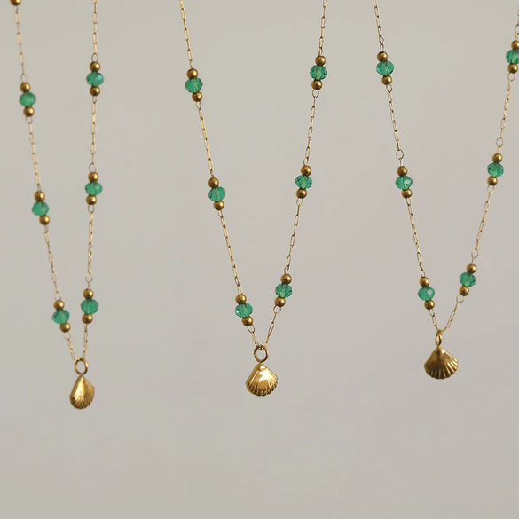 Wholesale Jewelry Vintage Style Beach Commute Flower Shell 304 Stainless Steel Crystal 18K Gold Plated Enamel Inlay Necklace