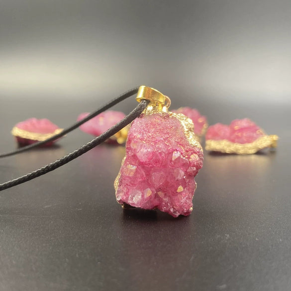 Wholesale Jewelry With Irregular Crystal Bud And Natural Stone Pendant Geometric Pattern