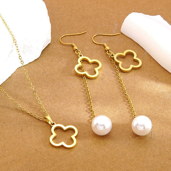Wholesale Jewelry Women's Simple Geometric Stainless Steel And Titanium Steel Necklace And Earrings Set With Plants And Flowers Pattern Electroplated