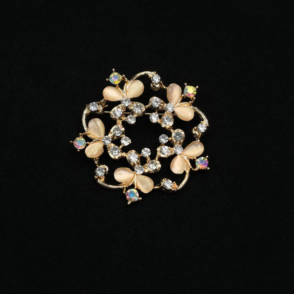 Wholesale Jewelry Zinc Alloy Flower Shaped Brooch For Women Electroplated