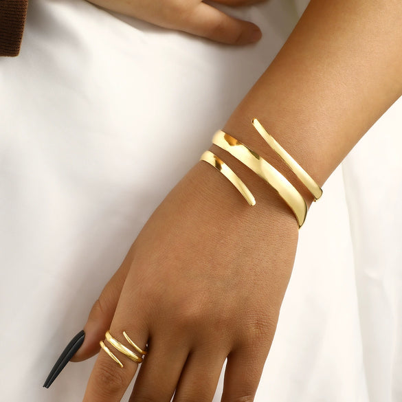 Wholesale Jewelry Zinc Alloy Geometric Personality Curved Hollow Water Drop Ring Bracelet Suit Electroplated