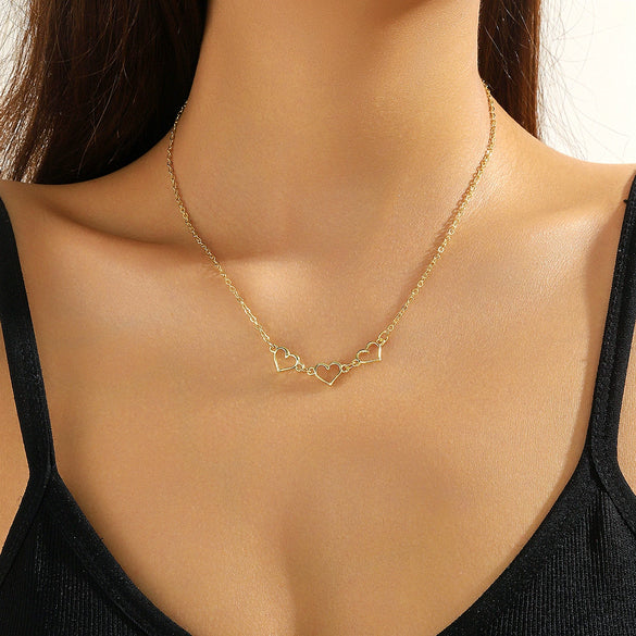 Wholesale Jewelry Zinc Alloy Heart Shape Electroplated Necklace For Women