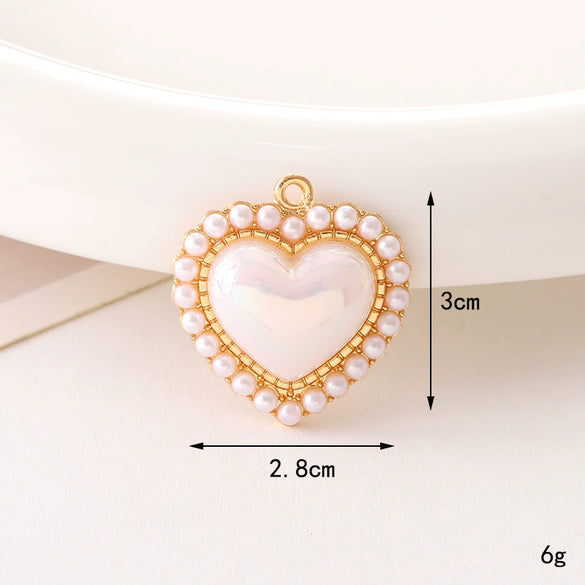 Wholesale Jewelry Zinc Alloy Love Bow Pendant Accessories With Hirback Pattern And Dripping Oil Design For Women