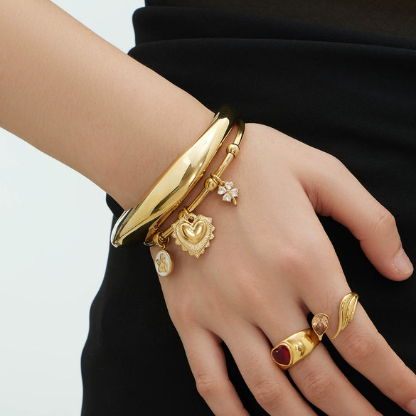Wholesale 18K Gold Plated Stainless Steel Geometric Flower Heart Cshaped Beveled High Polish Glossy Pendant Bracelet Accessories