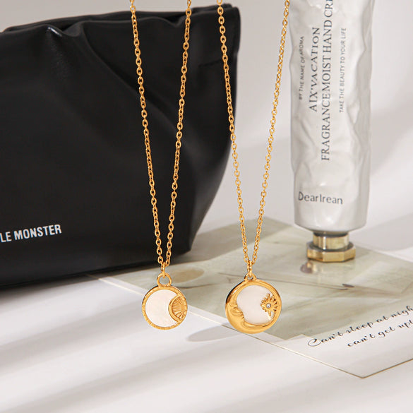 Wholesale 18K Gold Plated Stainless Steel Geometric Sun And Moon Necklace For Women