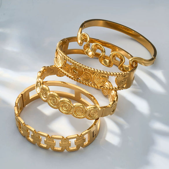 Wholesale 18K Goldplated Geometric Spiral Pattern Stainless Steel Bracelet For Women
