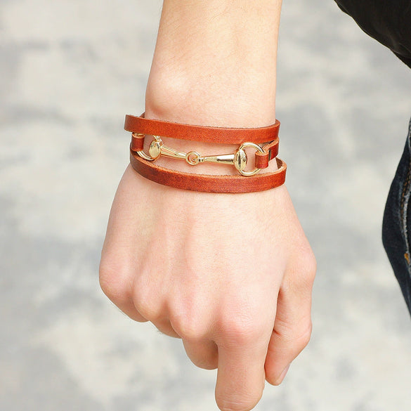 Wholesale Ladies Alloy And Genuine Leather Bracelet With Three Circle Winding And Leaves Pattern Electroplated Fashion Style
