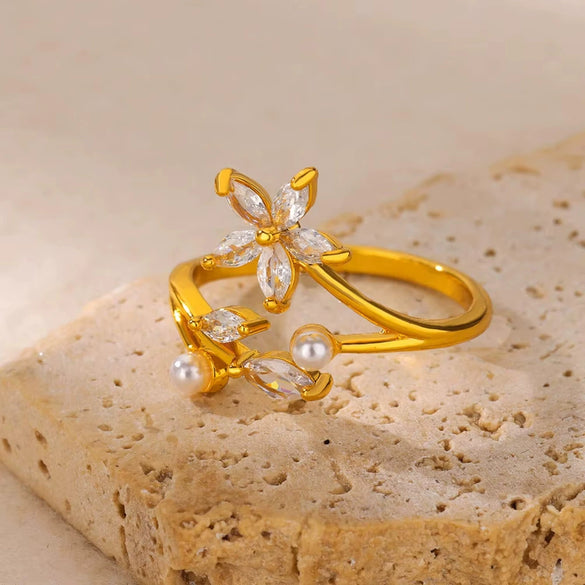 Wholesale Ladies Copper Zircon Inlaid Flower Leaf Fashion Ring With Electroplating