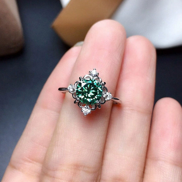 Wholesale Ladies Copper Zircon Ring With Geometric Design And Inlaid Emerald