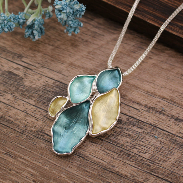 Wholesale Ladies Enamel Geometric Starfish Zinc Alloy Necklace With Paint Oil Processing And Irregular Flower Design