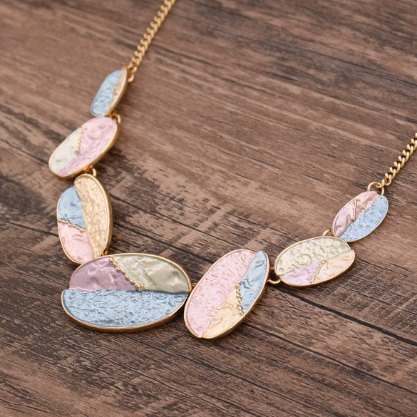 Wholesale Ladies Enamel Geometric Starfish Zinc Alloy Necklace With Paint Oil Processing And Irregular Flower Design