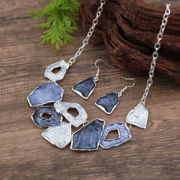 Wholesale Ladies Enamel Geometric Starfish Zinc Alloy Necklace With Paint Oil Processing And Irregular Flower Design