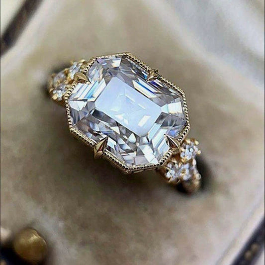 Wholesale Ladies Engagement Ring Copper Gold Plated With Zircon Geometric Style