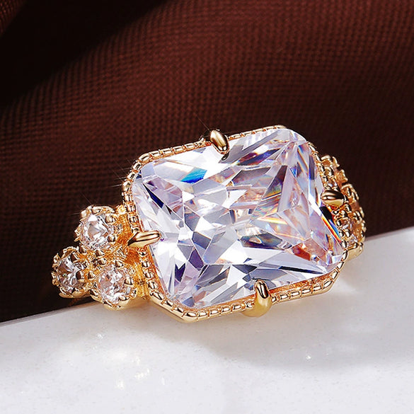 Wholesale Ladies Engagement Ring Copper Gold Plated With Zircon Geometric Style
