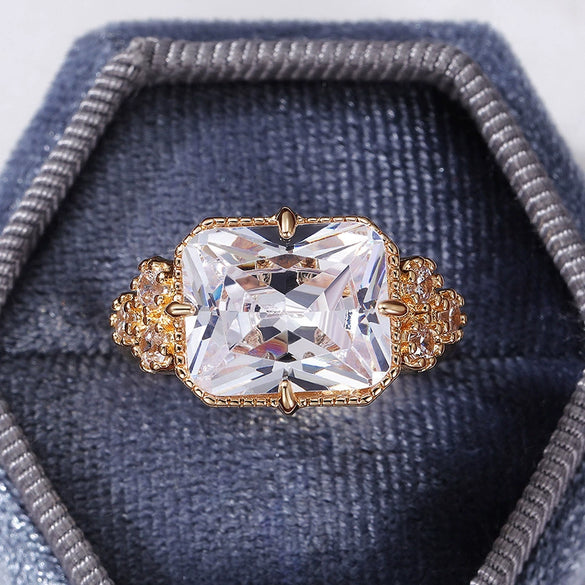 Wholesale Ladies Engagement Ring Copper Gold Plated With Zircon Geometric Style