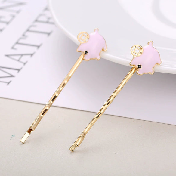 Wholesale Ladies Fashion Alloy Hair Clips In Cartoon Style With Piglet Design And Electroplating Treatment
