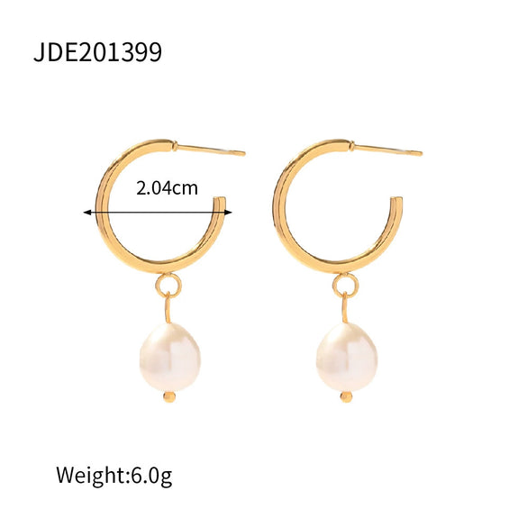 Wholesale Ladies Fashion Freshwater Pearl Earrings With Stainless Steel C Pendant And Electroplating Treatment Geometric Design