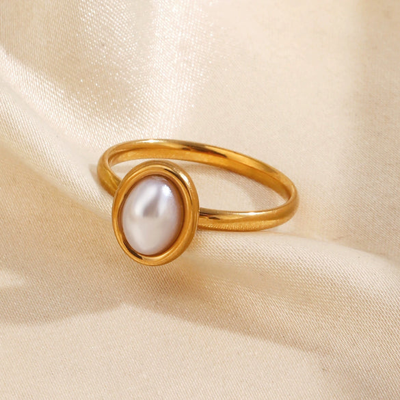 Wholesale Ladies Geometric Oval Stainless Steel Ring With Imitation Pearl Inlay And Electroplating