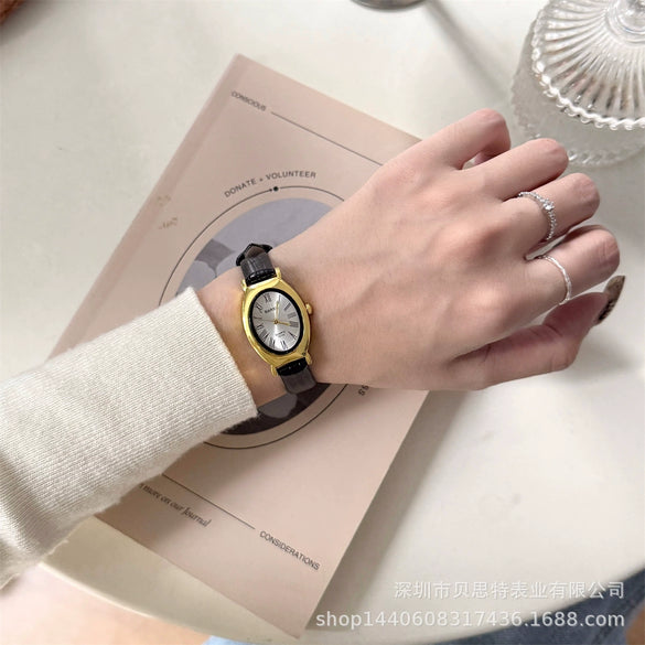 Wholesale Ladies Medieval Style Oval Dial Alloy Case Watch