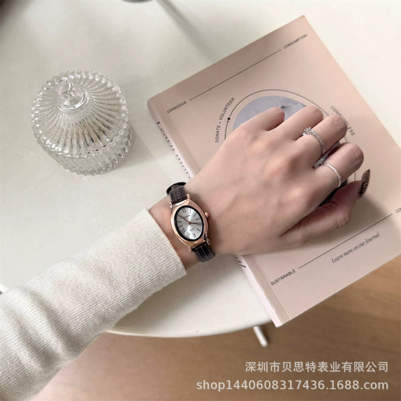 Wholesale Ladies Medieval Style Oval Dial Alloy Case Watch