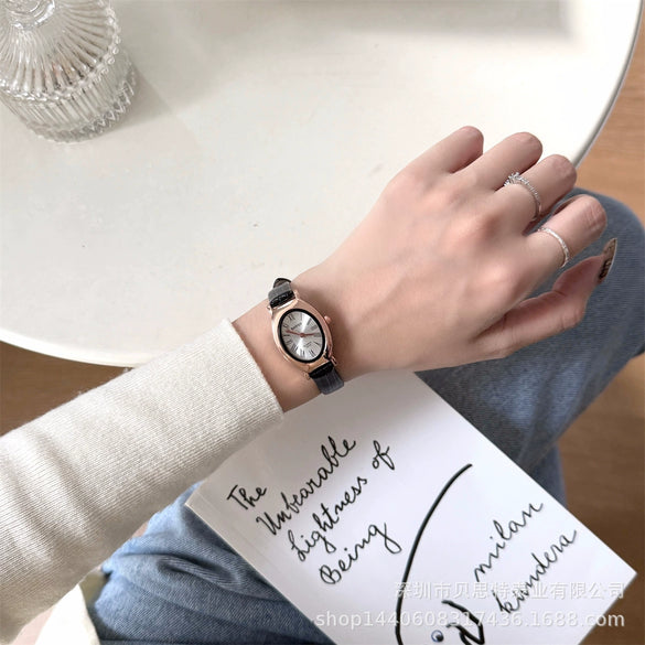 Wholesale Ladies Medieval Style Oval Dial Alloy Case Watch