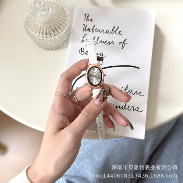 Wholesale Ladies Medieval Style Oval Dial Alloy Case Watch