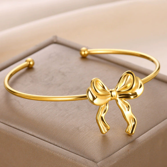 Wholesale Ladies Stainless Steel Bow Electroplated Bracelet With Plants And Flowers Style