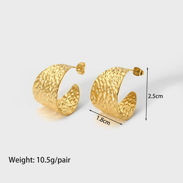 Wholesale Ladies Stainless Steel Earrings With Geometric Design And Electroplating Treatment French Retro Style